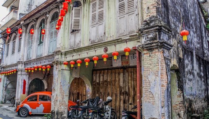 Ipoh Old Town in Malaysia, showcasing heritage streets, cafés and a relaxed lifestyle suitable for MM2H applicants and retirees.